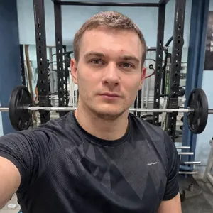 Иван Иванов